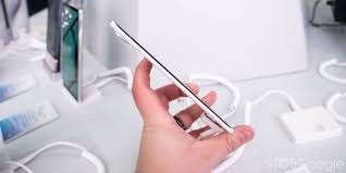 Durability comparison between titanium and plastic frames